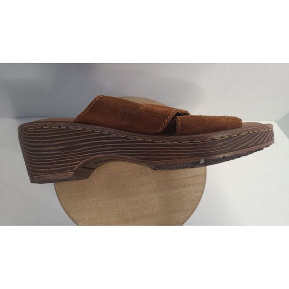 Born Basics Teayo Rust Slip On Suede Sandals Womens Size 8 Great Condition - Picture 12 of 16